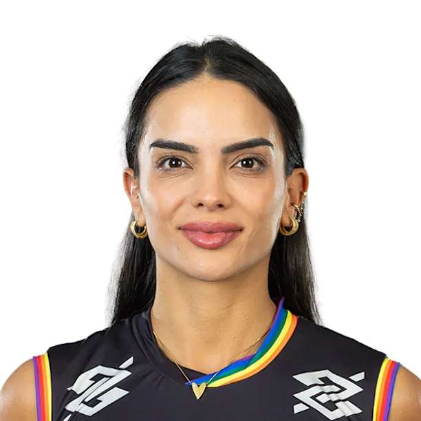 Natália Araujo official portrait