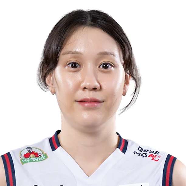 Dahye Han official portrait